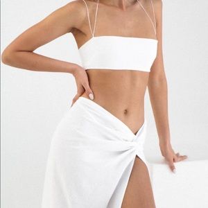 Natalie Rolt SET
Kaia Skirt and matching top - White